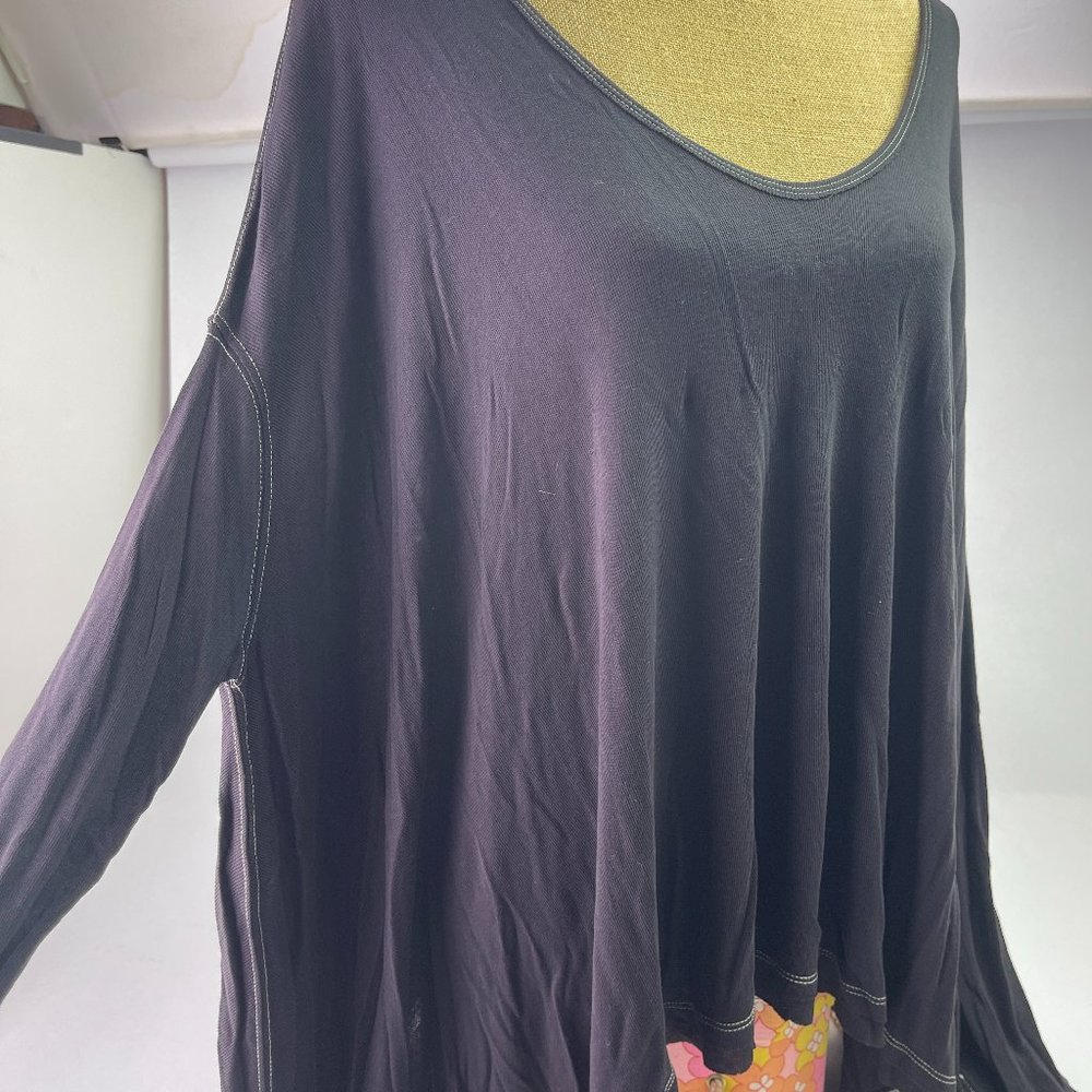 Free People Batwing Asymmetrical Flowy Top, Long Sleeves, Black, Size Small NWT